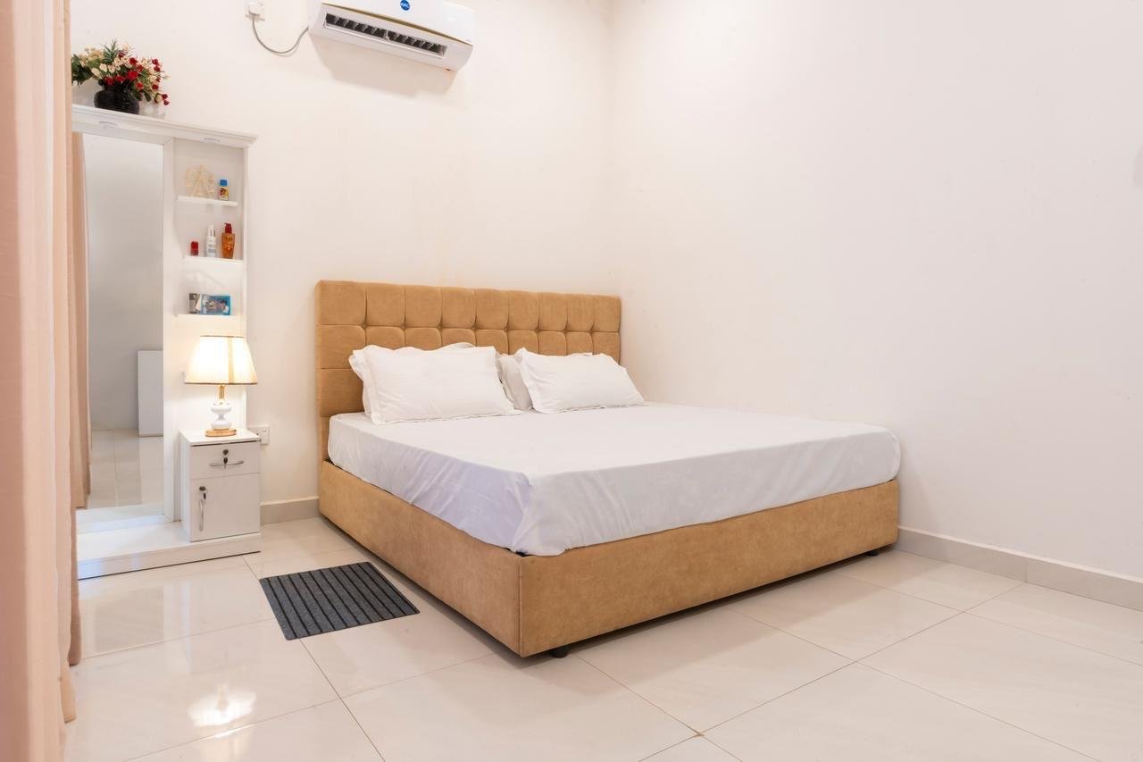 Standard Double Room 001